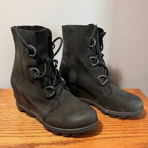 Sorel Joan of Arctic Wedge II Lace Up Boot